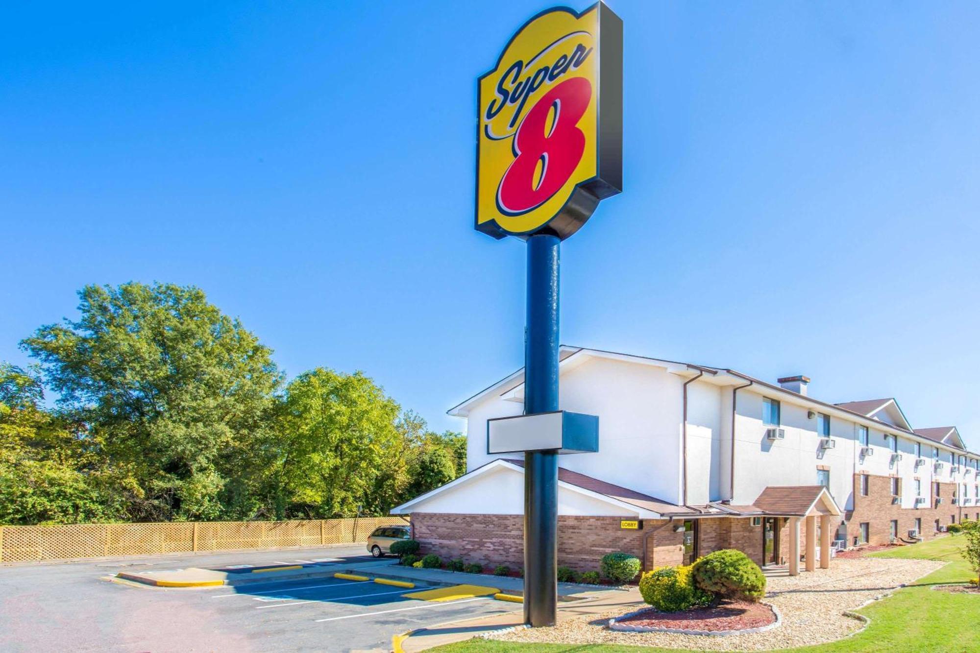 Super 8 By Wyndham Richmond/Broad Street Motel Henrico Dış mekan fotoğraf