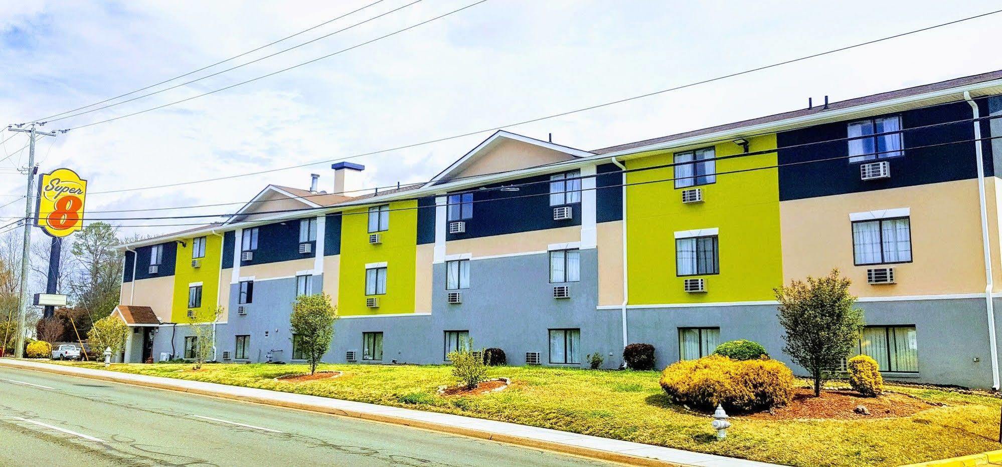 Super 8 By Wyndham Richmond/Broad Street Motel Henrico Dış mekan fotoğraf
